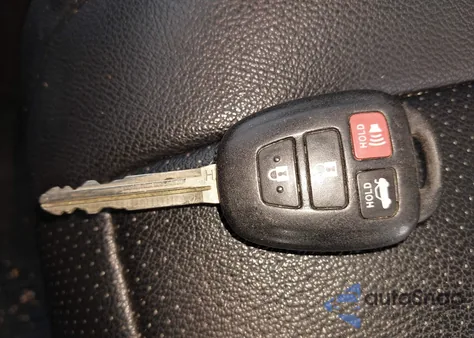 2015 Toyota Corolla Le из США, поврежденный, VIN 5YFBURHE7FP238945